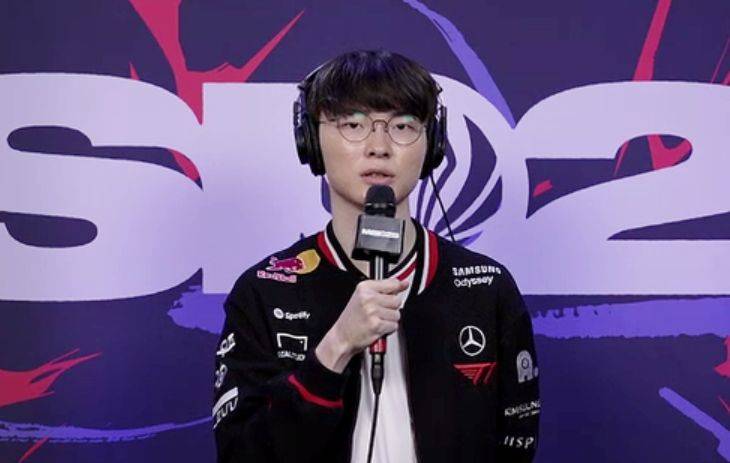 开云体育-Faker迎来五赛季出色发挥，C9观众热烈欢呼！-开云体育